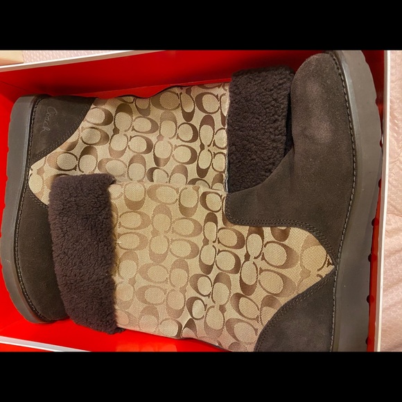 Boots - Picture 1 of 3